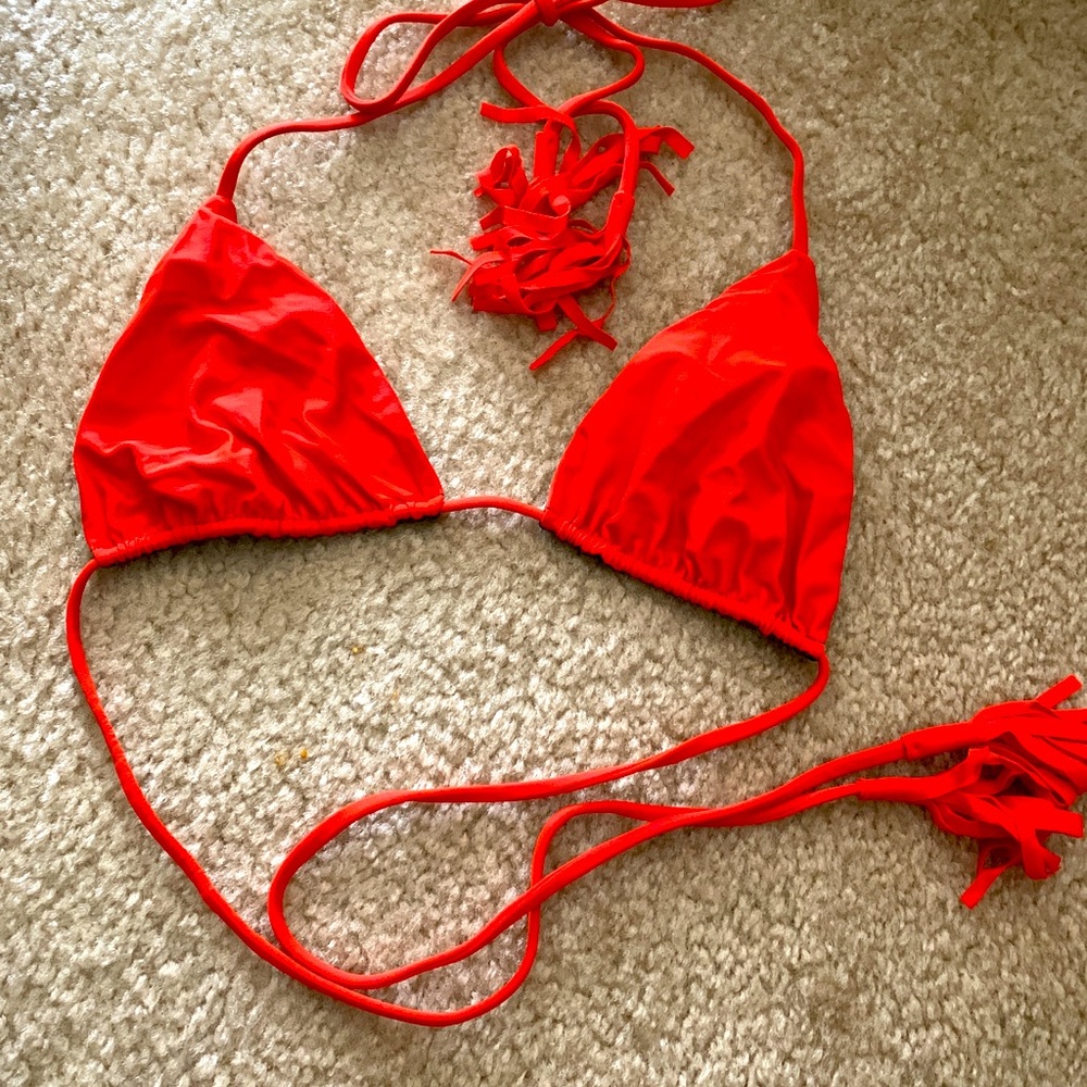 Acacia bikini top, red